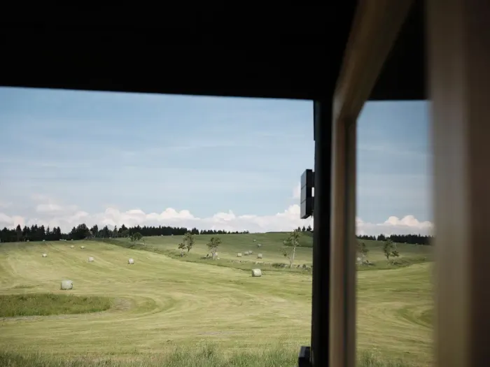 Okolní příroda a louka glamping ubytování Na Malém Háji